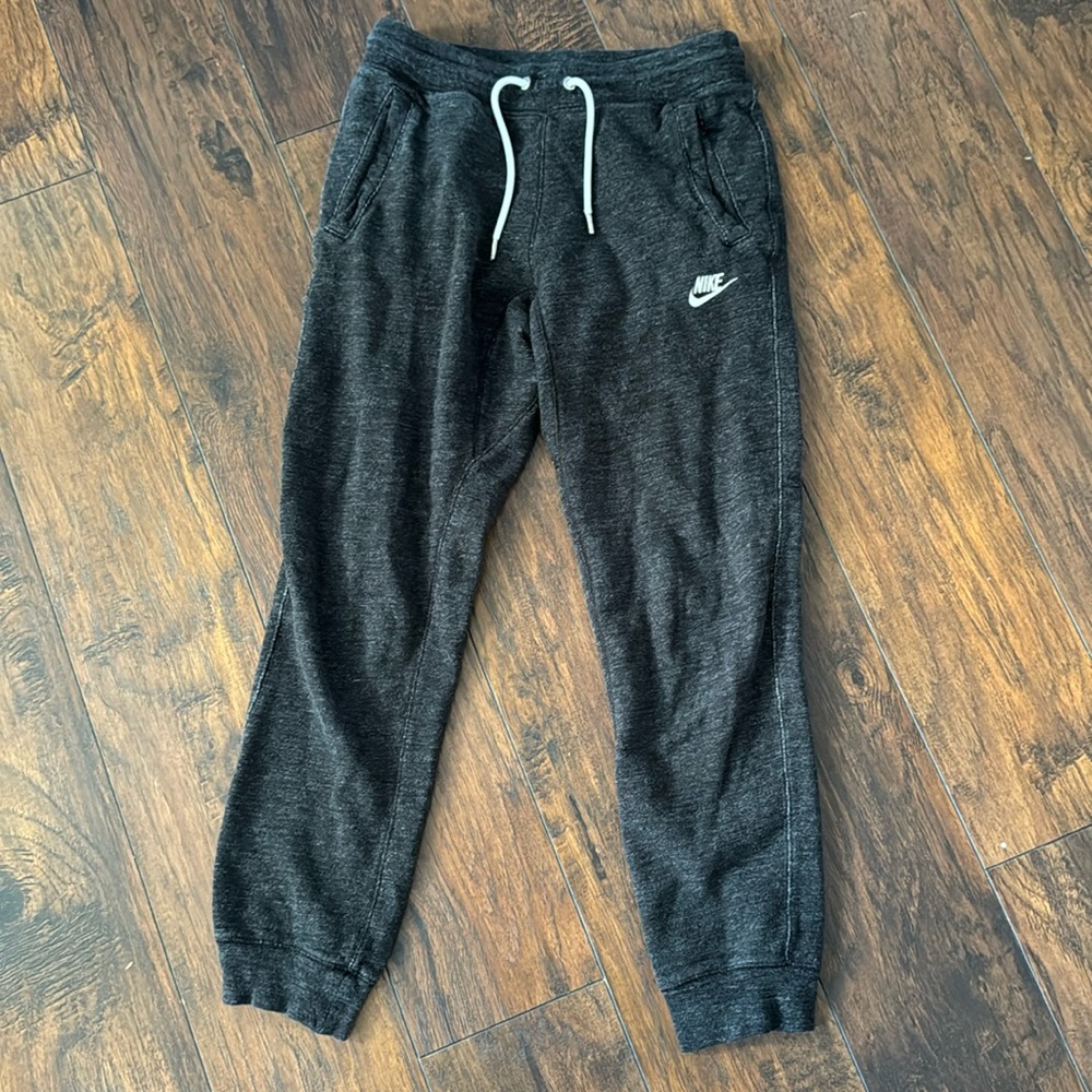 NIKE // joggers